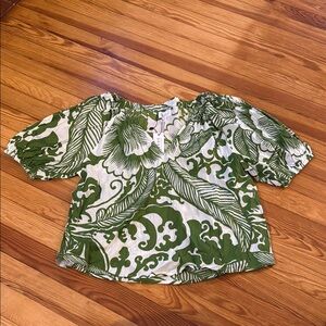 Velvet Green and White 3/4 Sleeve Boxy Blouse